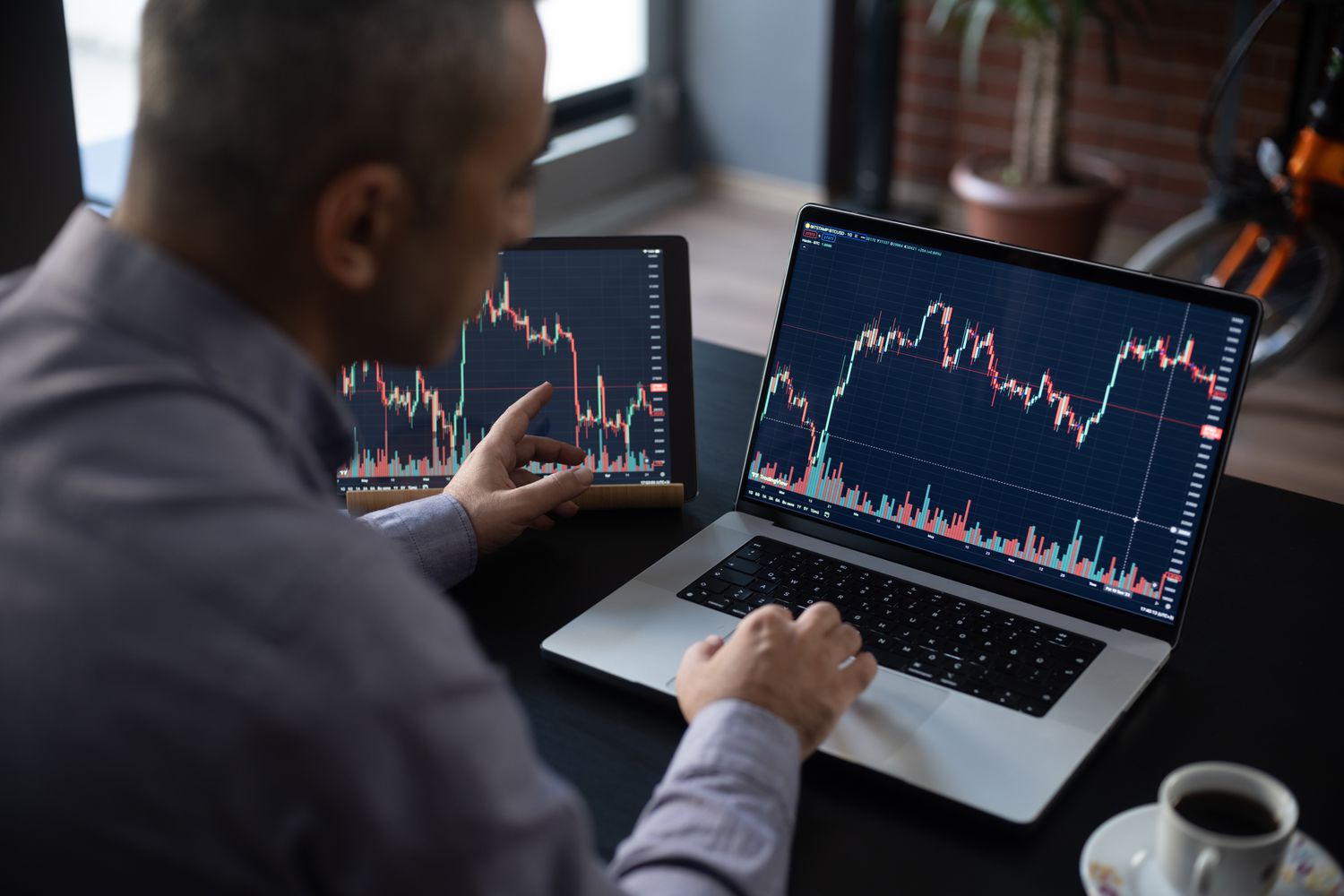 From Market Analysis to Dividend Income: Weaving a Coherent Stock Story