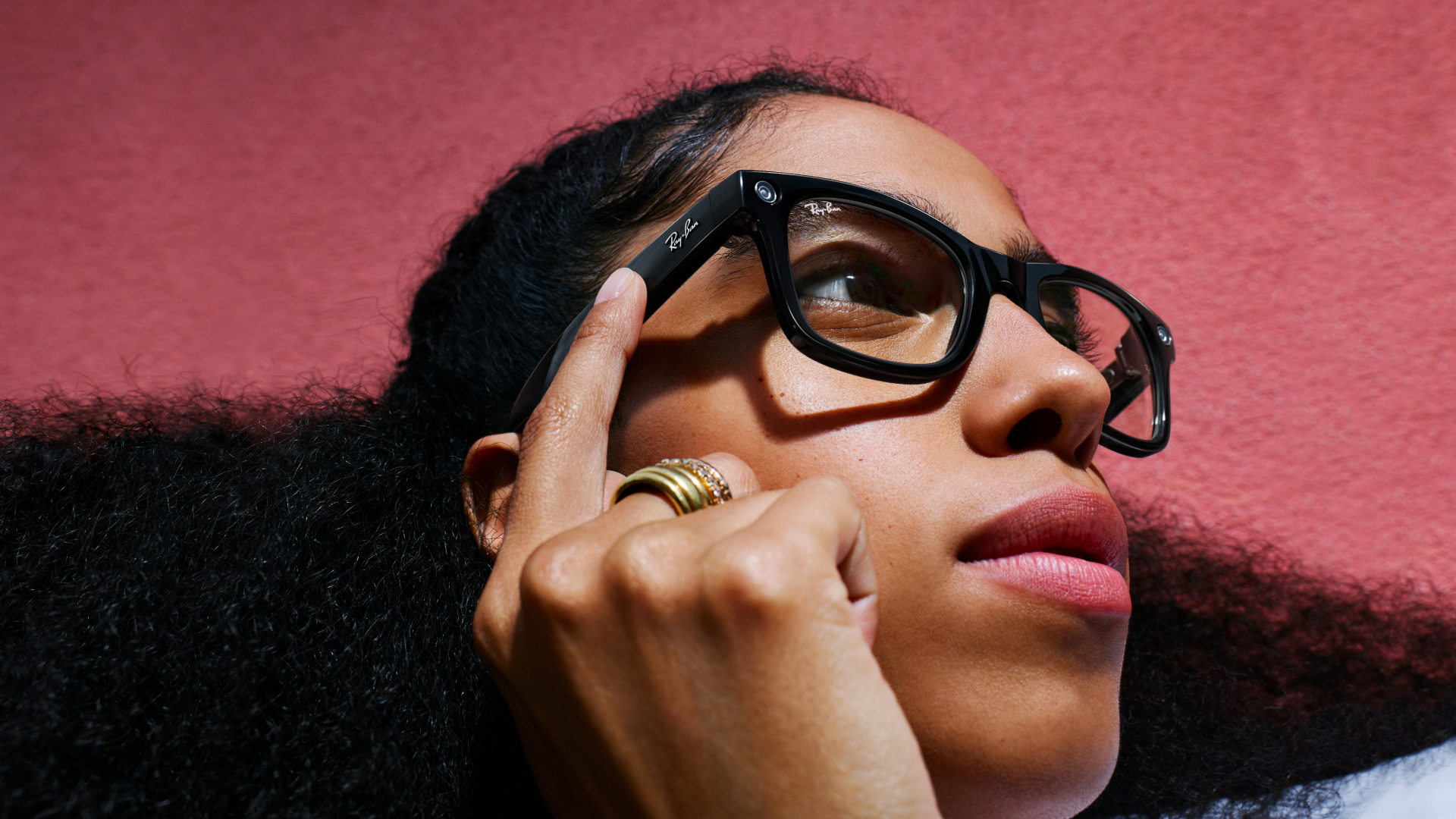 Enhancing Everyday Life: The Versatile Applications of Smart Glasses Technology